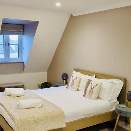 וויטני Modern Town House In Cotswolds - 3 Double Bedrooms מראה חיצוני תמונה