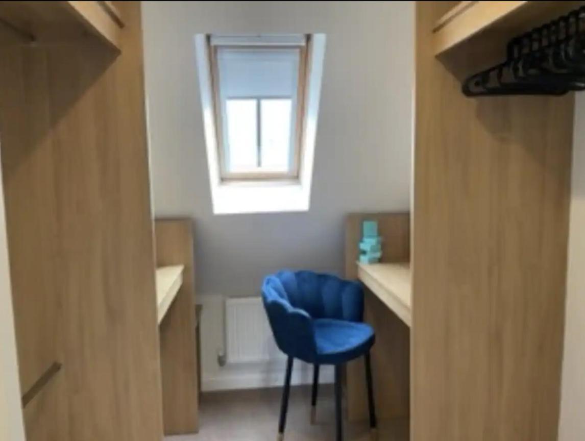 וויטני Modern Town House In Cotswolds - 3 Double Bedrooms מראה חיצוני תמונה