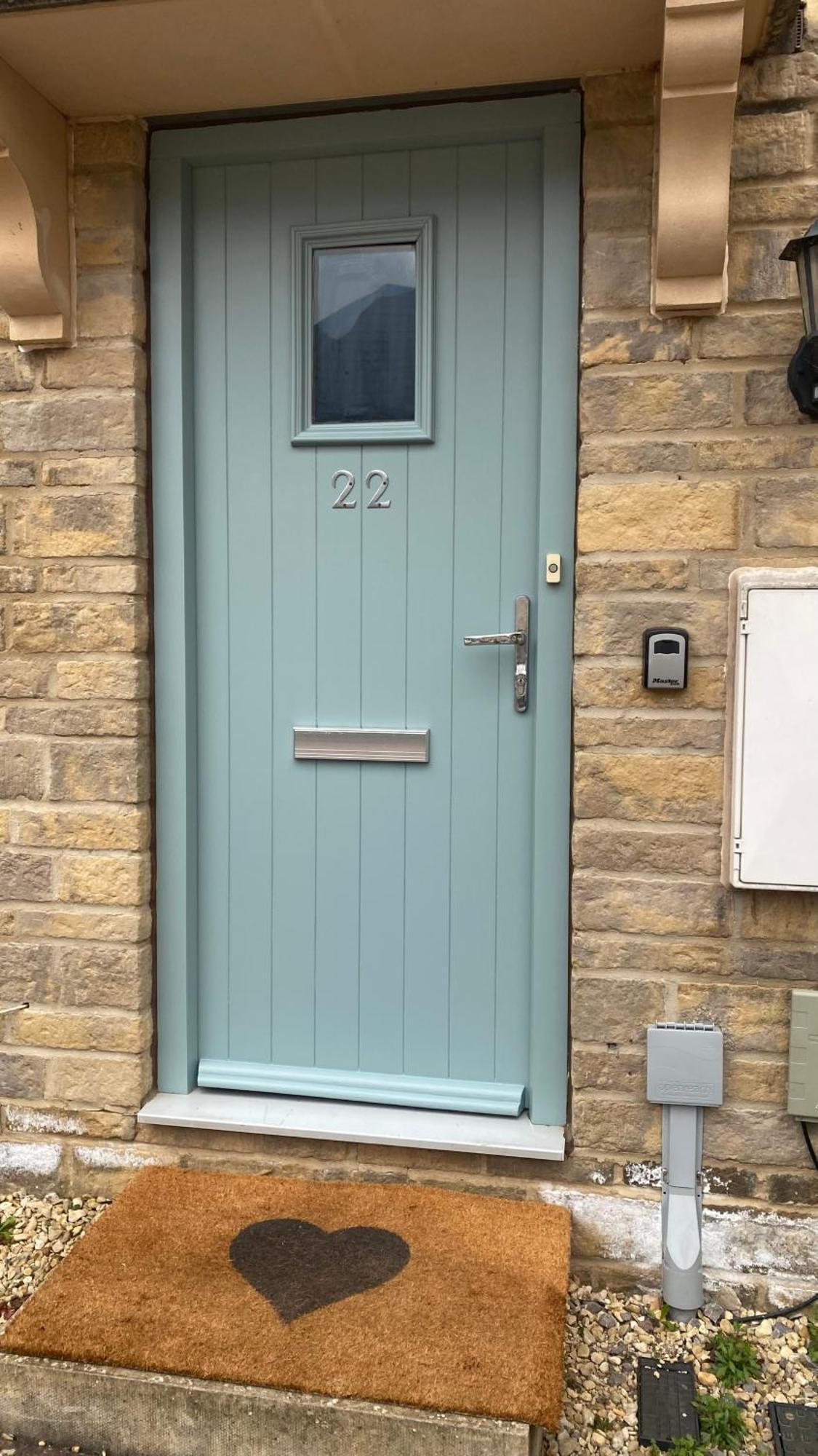 וויטני Modern Town House In Cotswolds - 3 Double Bedrooms מראה חיצוני תמונה